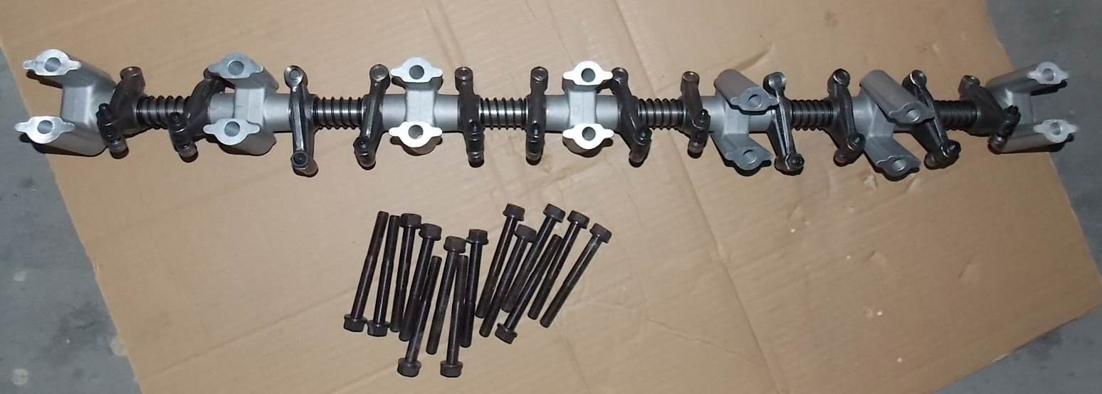 Вал коромысла в сборе; включая сиденье коромысла, коромысло, вал коромысла-4