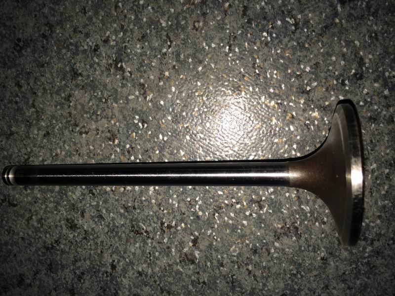 Дверца воздухозаборника