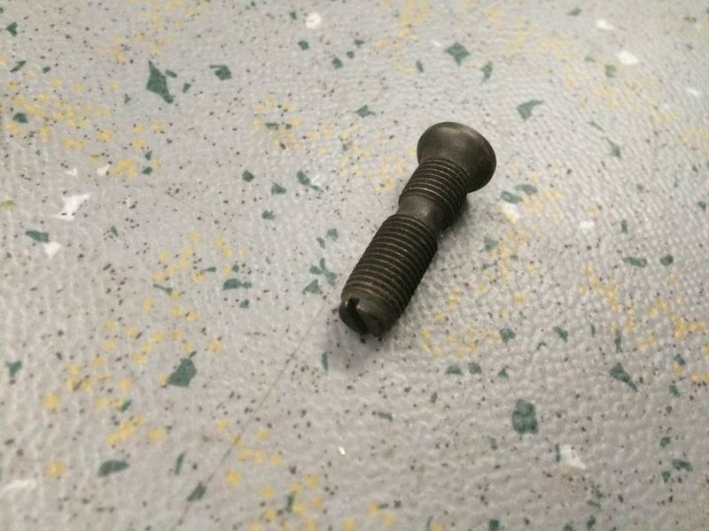 Valve clearance adjustment screw-1