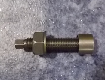 Rocker adjustment screws