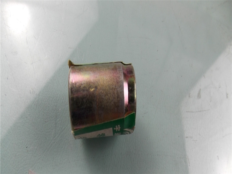 Exhaust manifold copper sleeve