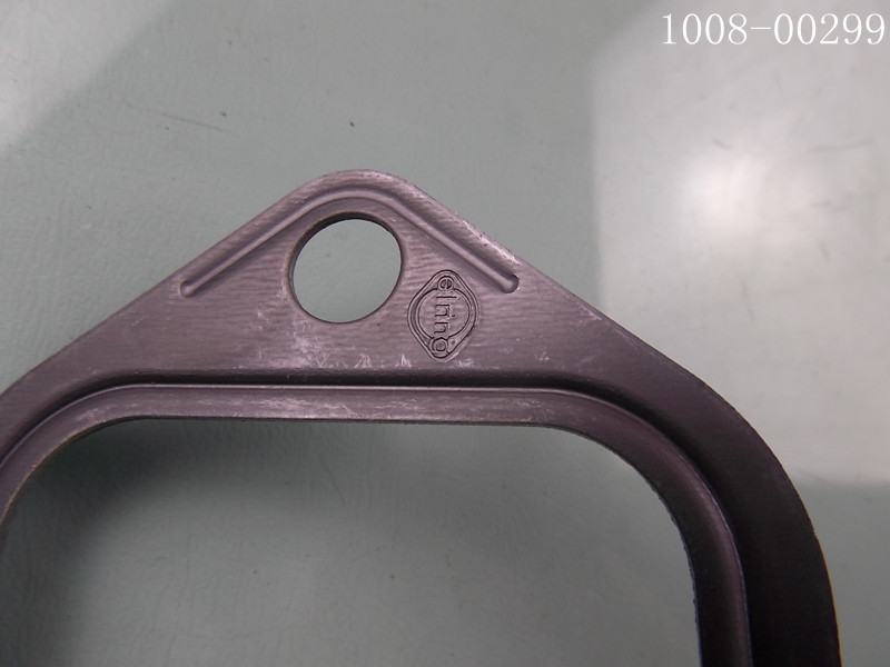 Накладка выпускного коллектора отечественная-1