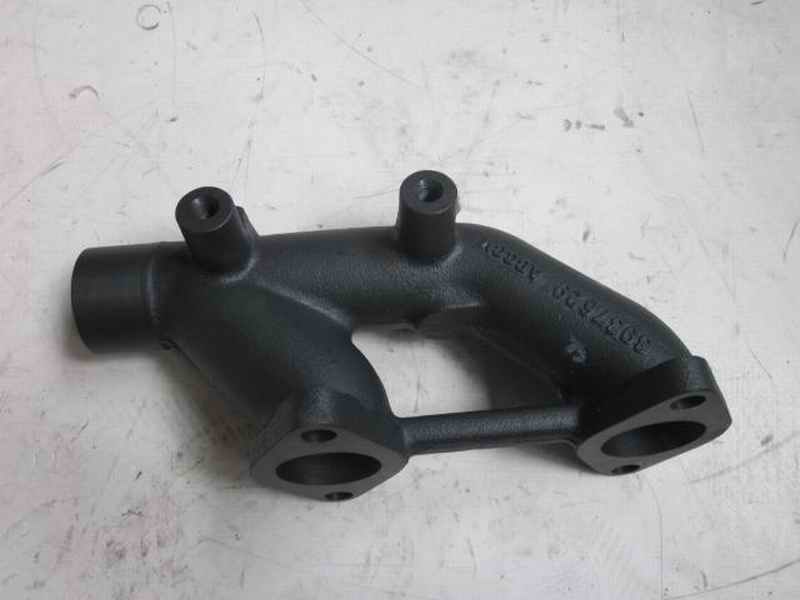 Exhaust manifold; 2 holes