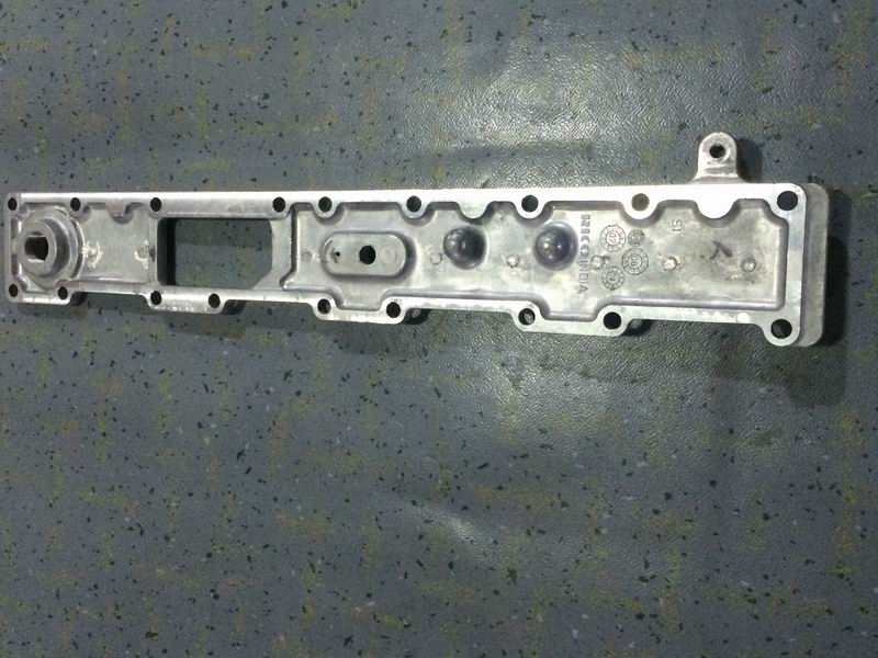 Intake manifold cover