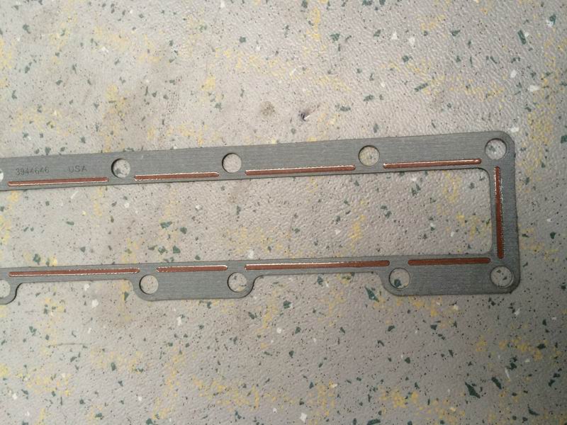 Накладка на крышку впускного коллектора