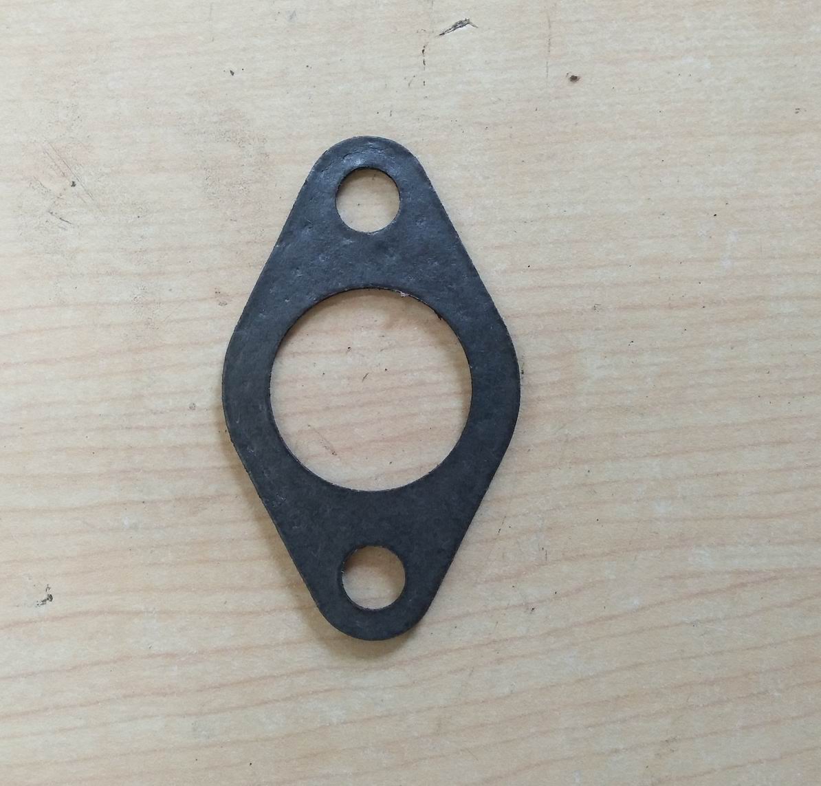 Exhaust pipe sealing gasket