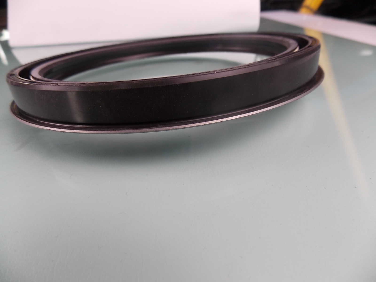 Crankshaft rear oil seal-2