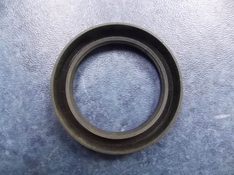 Crankshaft front oil seal