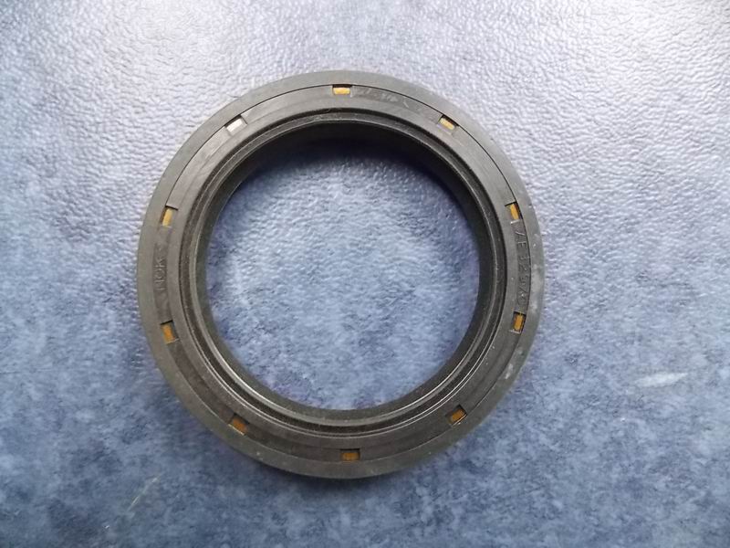 Crankshaft front oil seal-1
