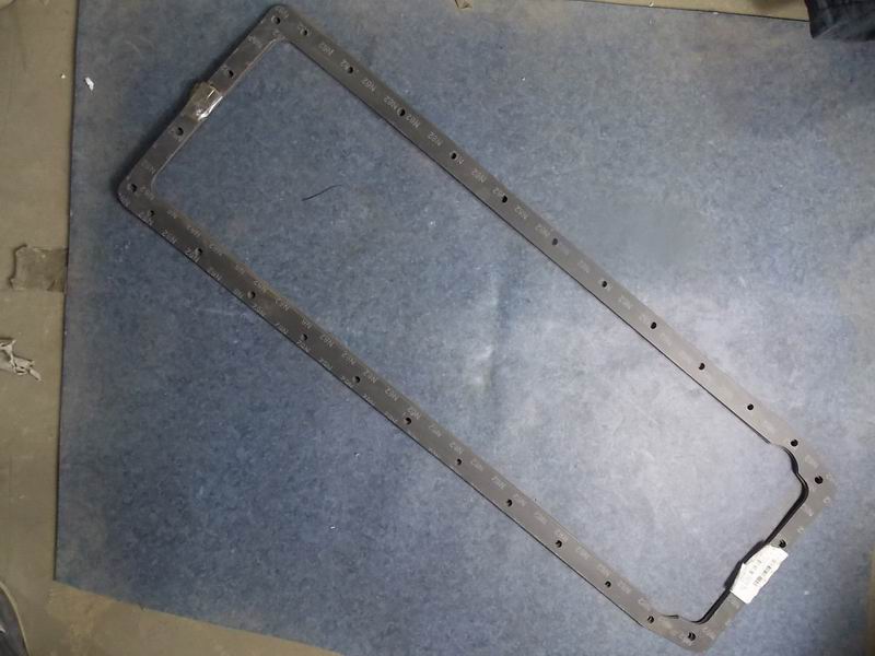 Oil pan gasket
