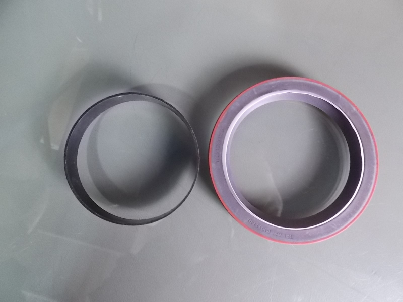 Piston cooling nozzle 2S1541-1