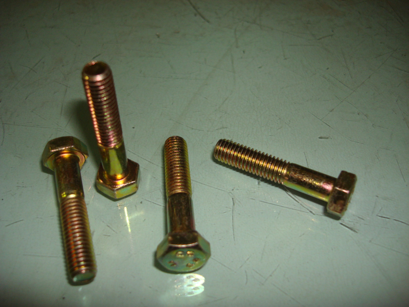 Oil pan fixing bolts; M8*40