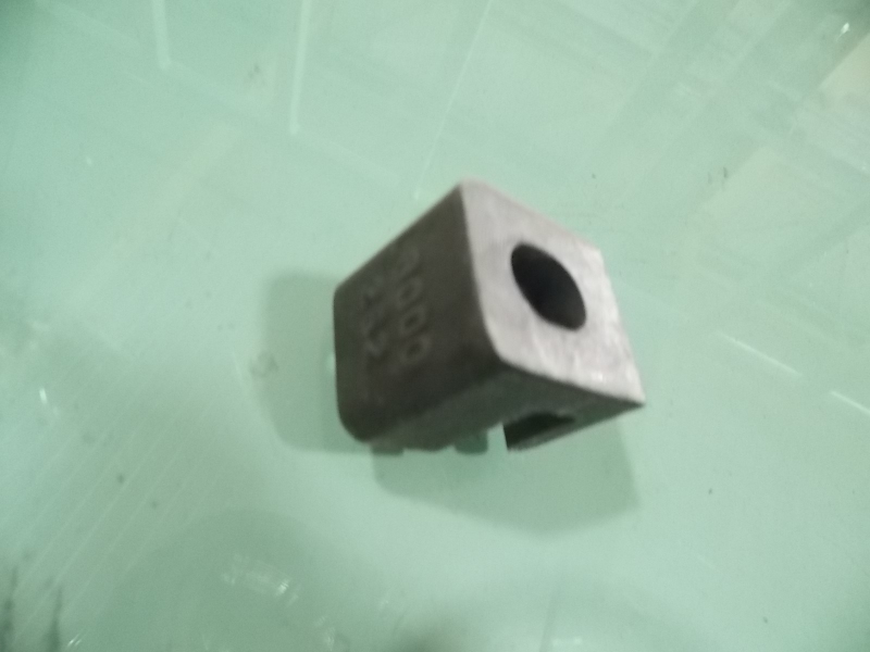 Масляный брикет; можно заменить на 1009-00974-2