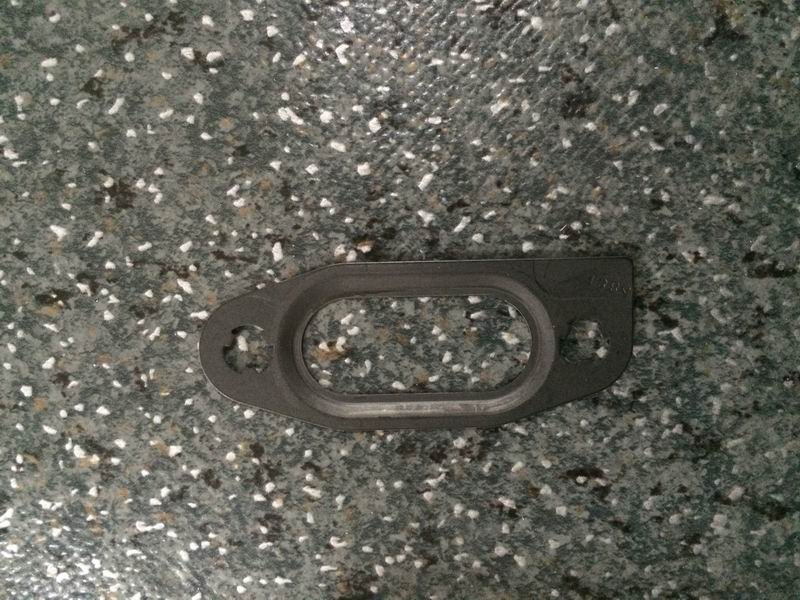 Oil cooler pipe gasket