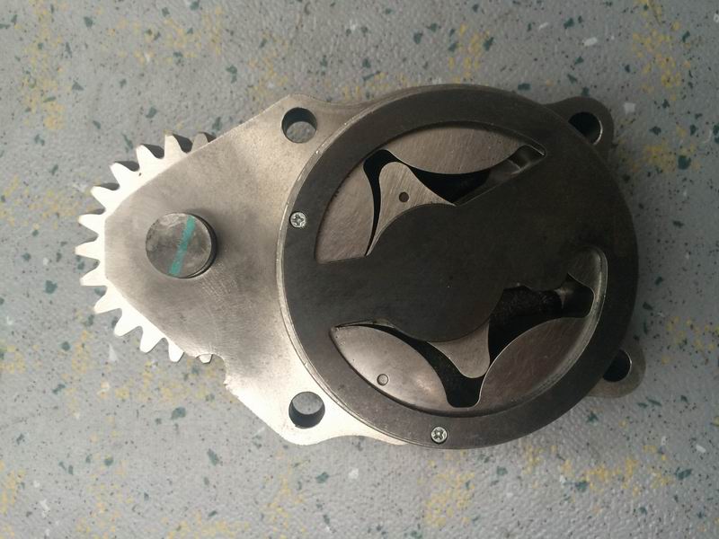 Oil pump; can be replaced by 1011-00424