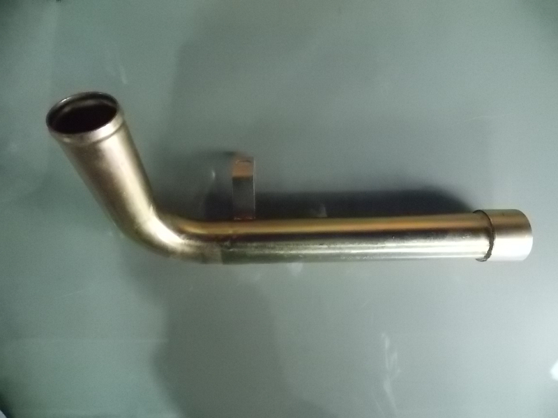 Oil radiator water outlet bend pipe