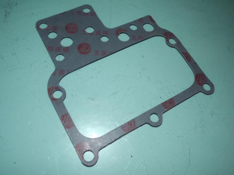 Oil cooler cover gasket