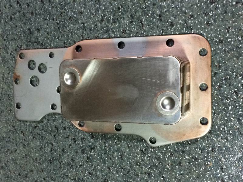 Engine oil cooler core