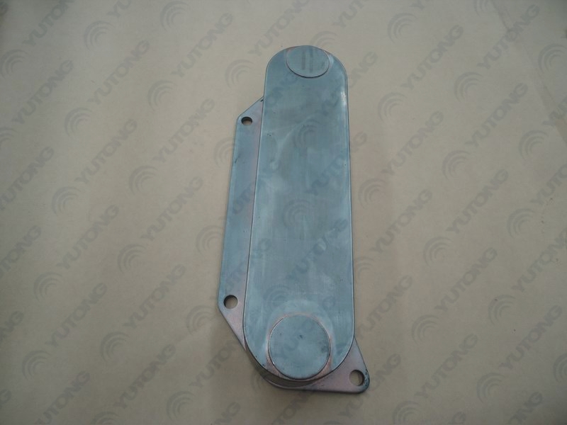 Engine oil cooler core