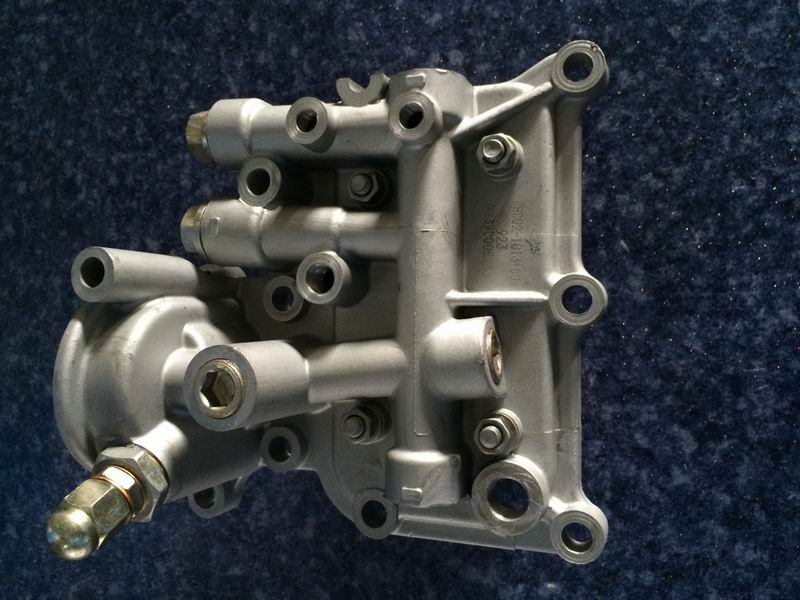 Маслоохладитель двигателя; можно заменить на 1013-00451