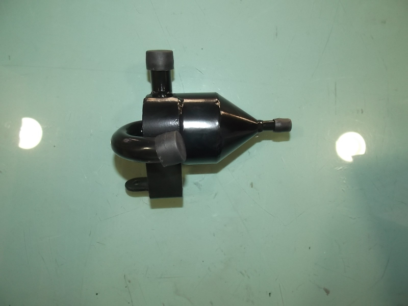 Oil and gas separator