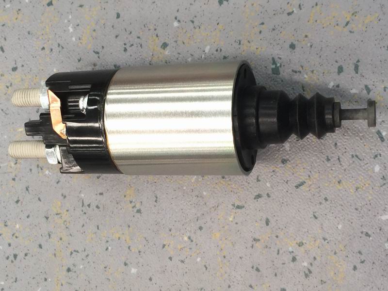 Электромагнитный переключатель в сборе