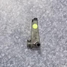 Engine oil return pipe connection-1