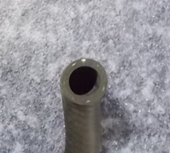 Соединительная трубка цилиндра к впускной трубе воды маслоохладителя-1