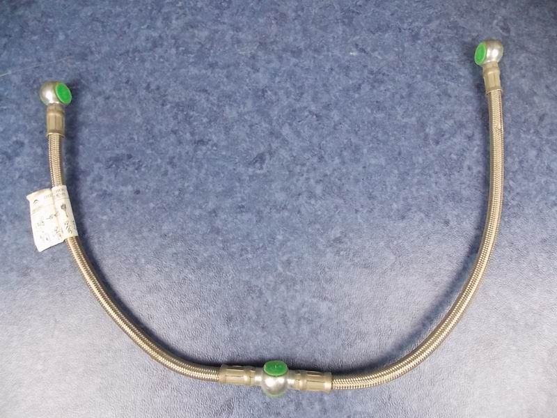 Lubricating oil pipe assembly-to-air compressor and oil pump