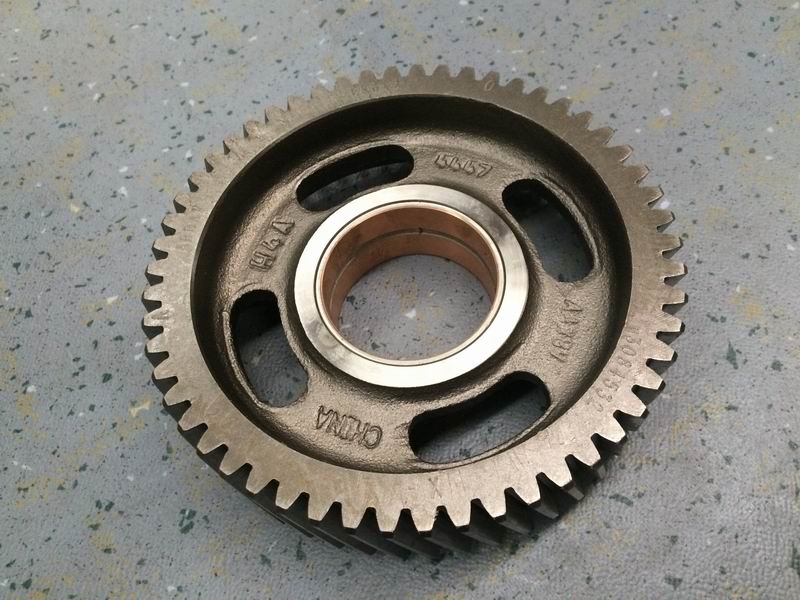 Промежуточная шестерня распределительного вала-1