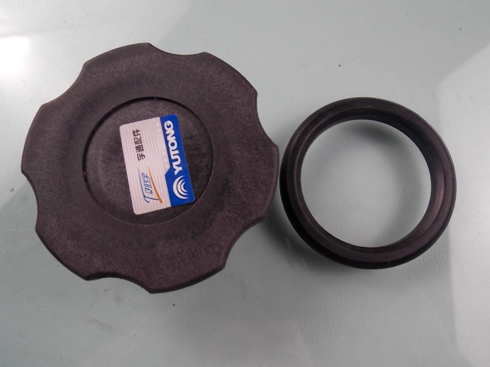 Add oil cap; can be used for 1003-00326 generations-1