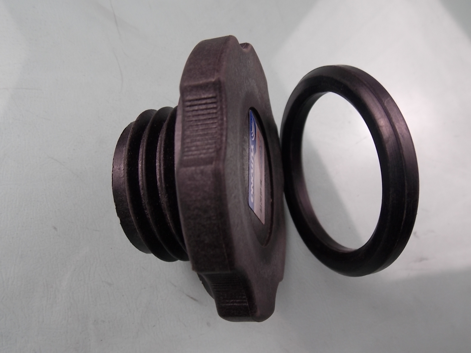 Add oil cap; can be used for 1003-00326 generations-2