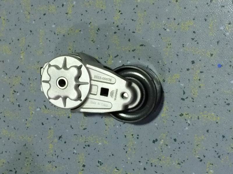 Belt tightening wheel-1