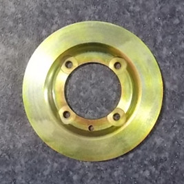 Crankshaft pulley-driven air conditioning compressor