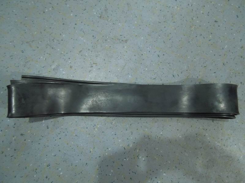 D Fuel tank pad with rubber