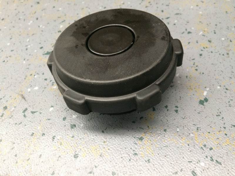 Plastic oil tank cover;φ80; deleted same as 1101-04297-2