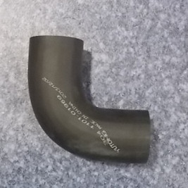 The fuel tank is connected to the right angle hose (Φ50,105+105)