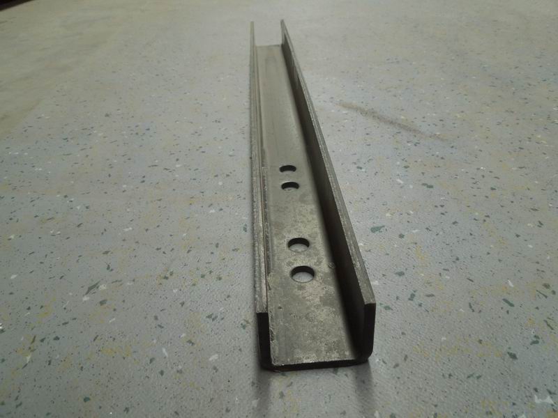 Кронштейн масляного бака (U-образная деталь L= 550 )-1