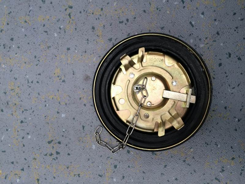 Fuel tank cover (with lock)-1