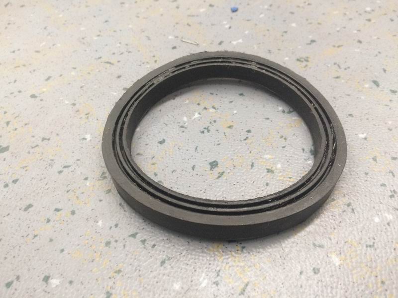 Fuel tank cover sealing ring
