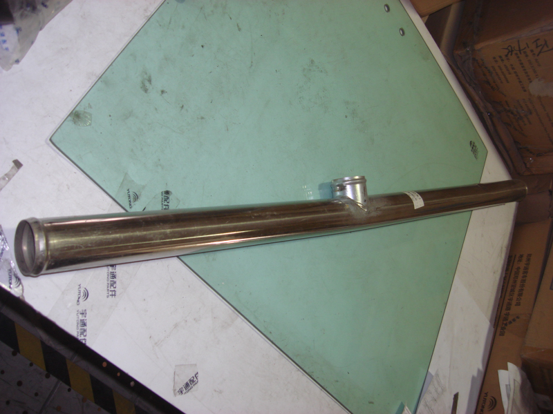 Соединительный тройник масляного бака стальная труба ( 500 + 660 = 1160 , уронить 80 )