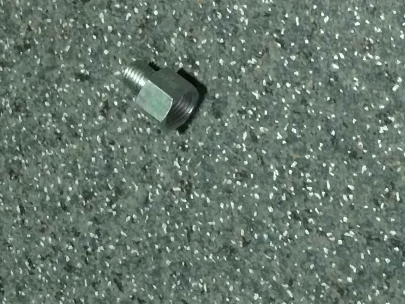Supercharger oil inlet pipe joint-1