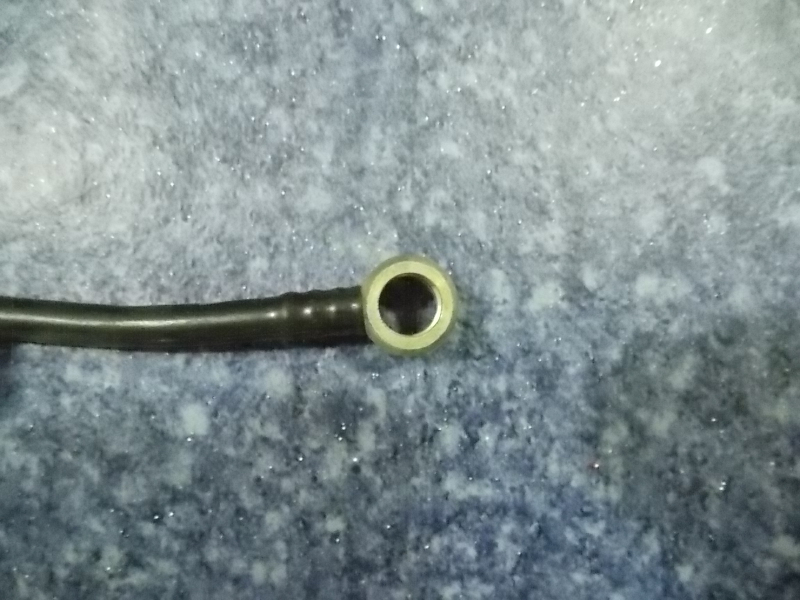 Fuel pipe (fuel outlet filter)-1