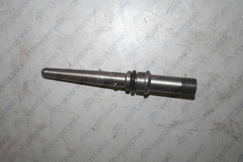 High voltage connection pipe