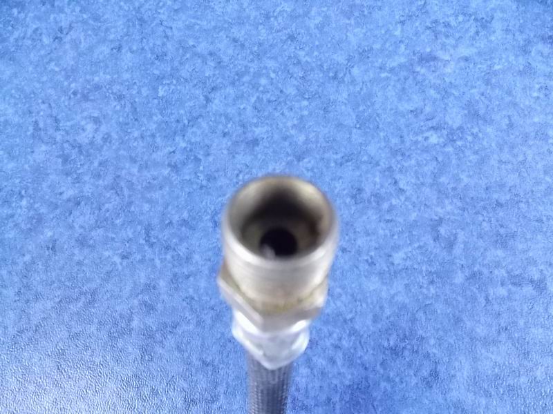 Oil conveying hose (oil pump-diesel filter)-1