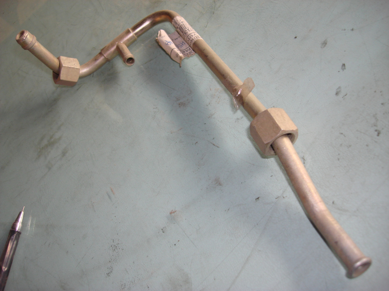 Fuel oil pipeline (fuel injection pump to fuel distributor)-1