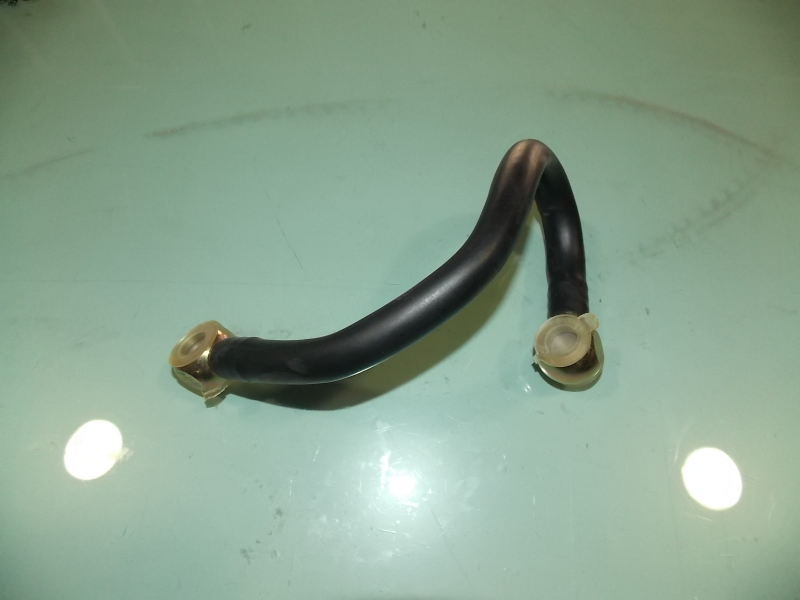 Oil pipe (fuel distributor to ECU); can be replaced by 1104-02489