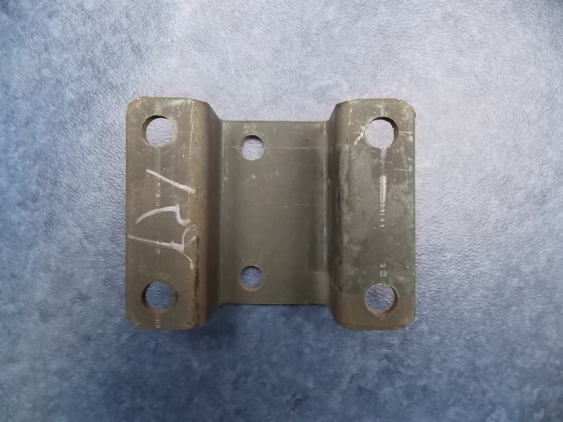 D Fuel filter bracket-2