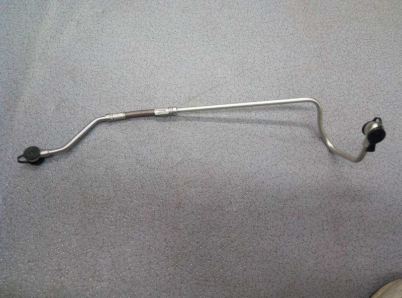 Маслопровод; фильтр к топливному насосу высокого давления