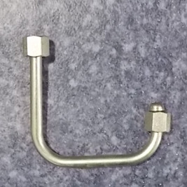 Common rail pipe return pipe; from common rail pipe to cylinder head